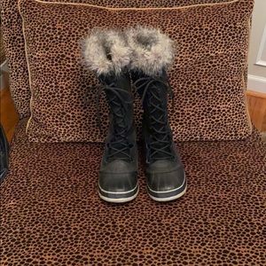 Women’s Sorel Fur lined suede boots